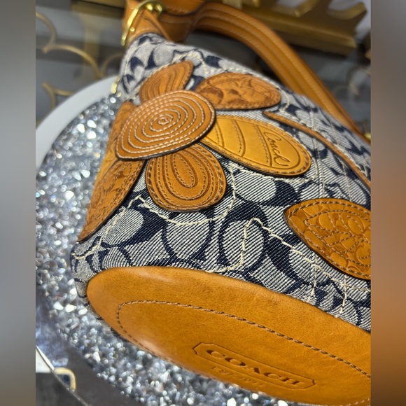 Coach 2007 Bleecker Denim Floral Appliqué Whiskey Leather Flower Bag EUC - Picture 12 of 16